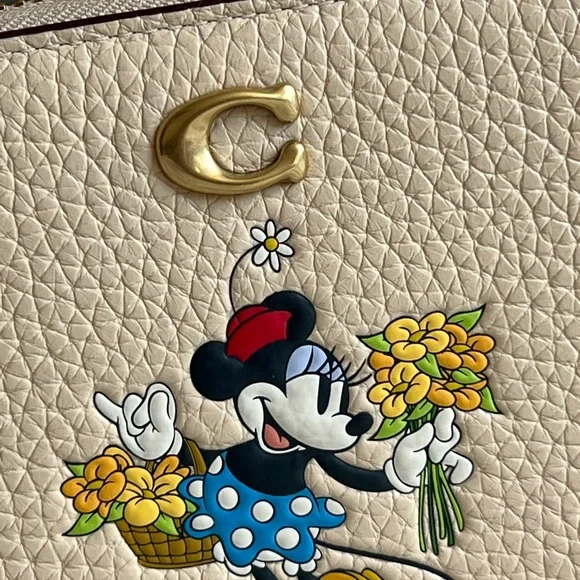 💰SOLD - CH472 - Disney X Coach Accordion Zip Wallet with Minnie Mouse - Picture 3 of 11